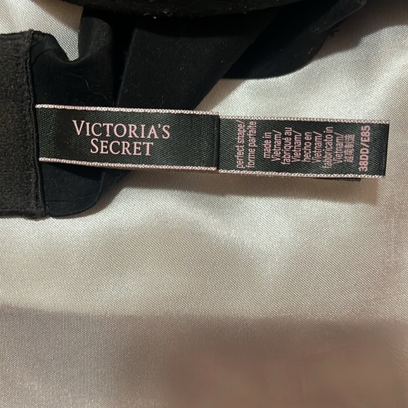 Victoria Secret black bra - Picture 2 of 4